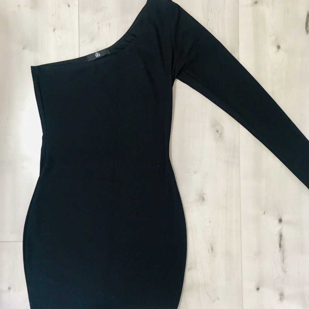 Missguided black one shoulder dress